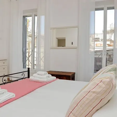 Vicolo Cellini By Halldis Apartamento Roma