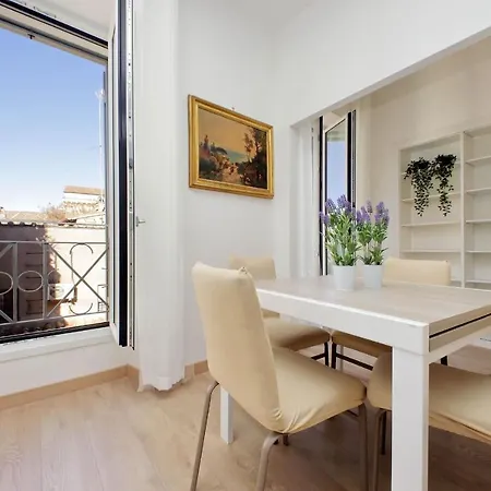 Vicolo Cellini By Halldis Apartamento
