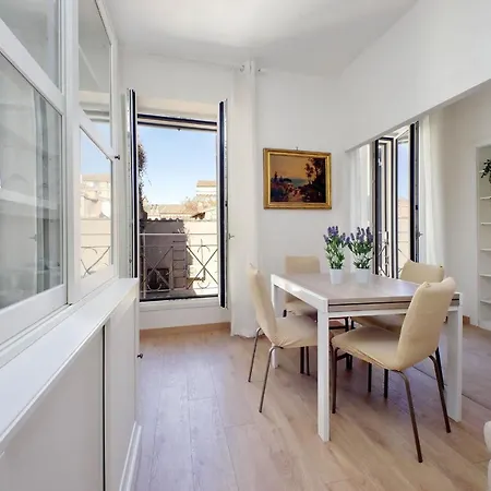 Vicolo Cellini By Halldis Apartamento Roma